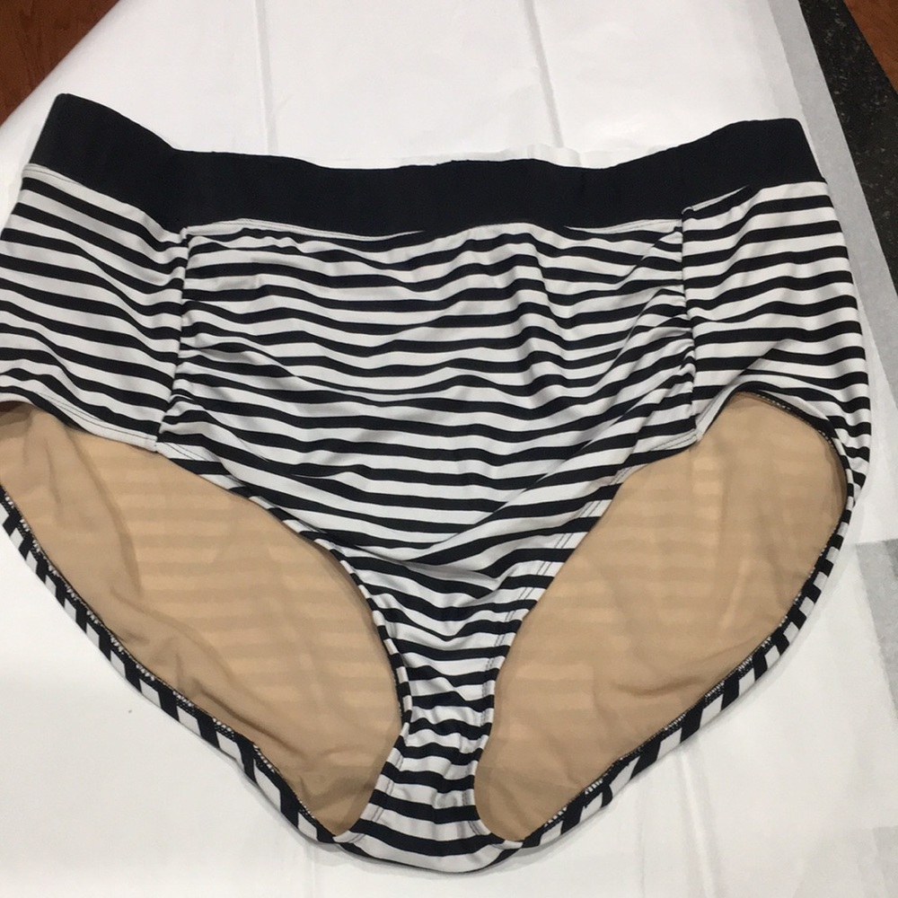 Cacique bikini bottom never worn